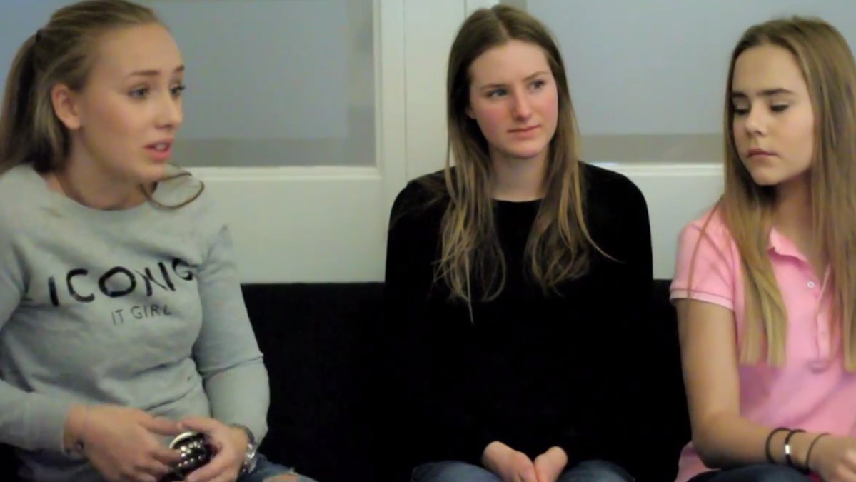 Johanna, Deborah och Fanny pratar om varför de tror fler tjejer slutar med föreningsidrotten.